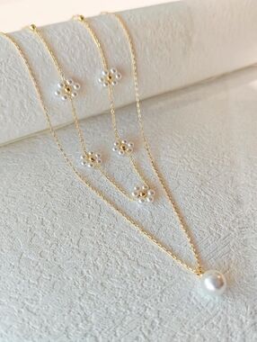 Gold Pearl Double-Layer Necklace with Pearl Flower Accents